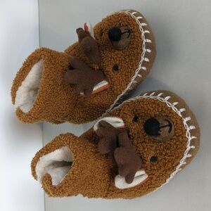 Hanna Andersson Fuzzy Reindeer Slippers